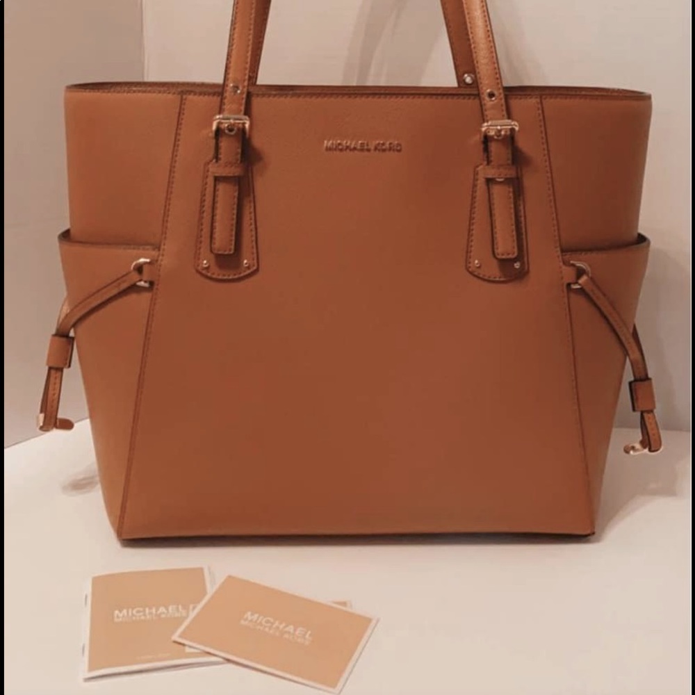 Tan Michael Kors tote purse